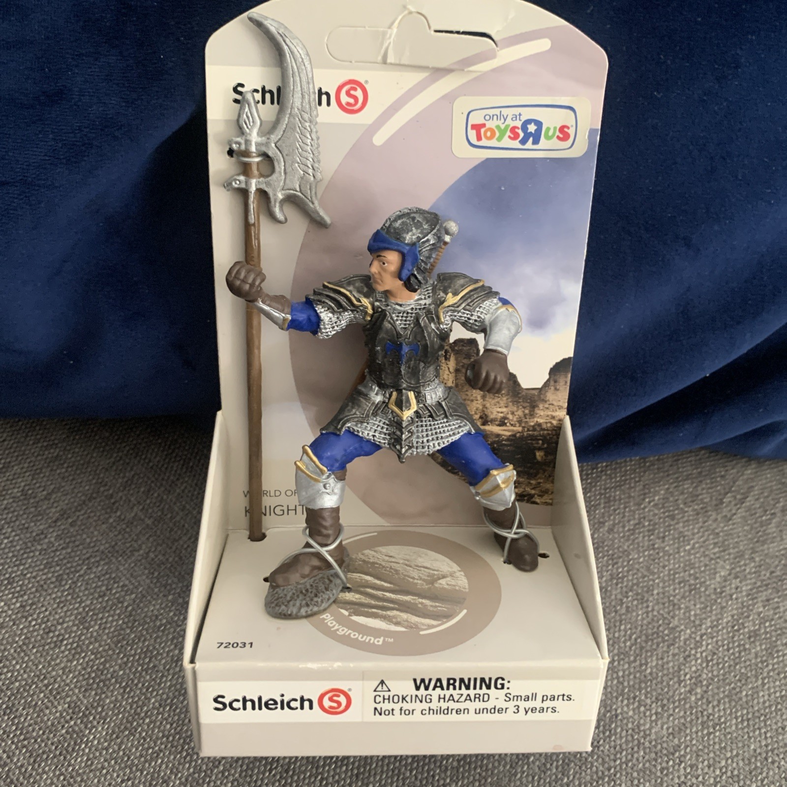 New Schleich World of History Exclusive Blue 72031 Dragon Knight W/ Pole Arm