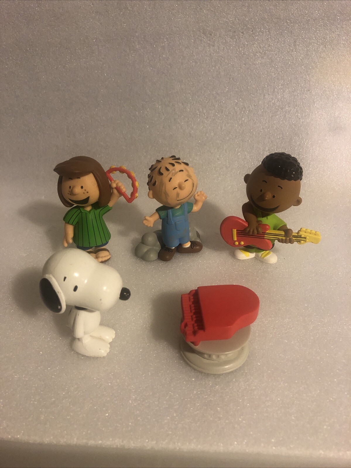 JP PNTS Charlie Brown Figures Peanuts Gang Snoopy Lot of Just Play Figures