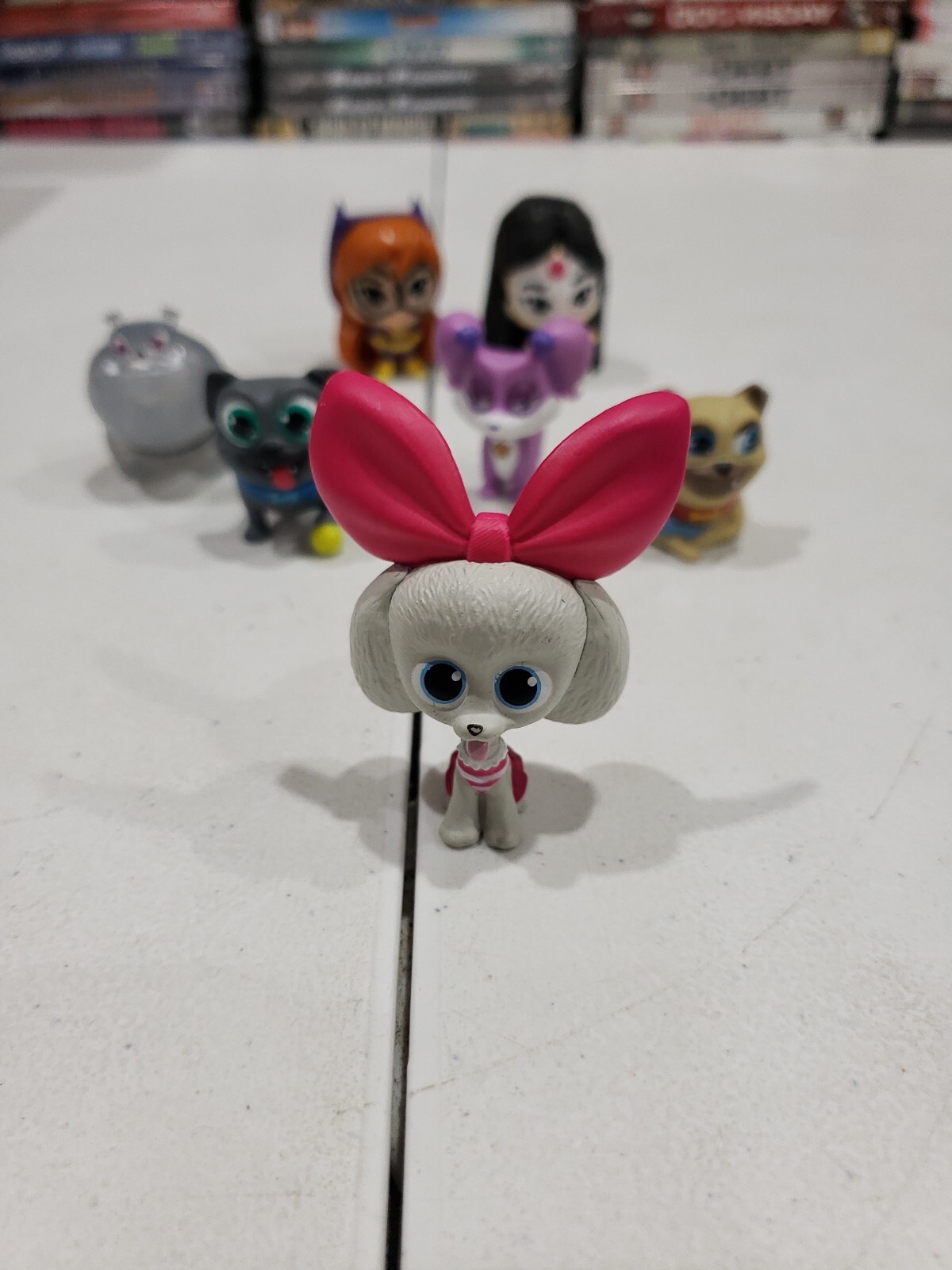 Secret life of pets princess poodle dog pink bow toy figure & 6 others, unsure