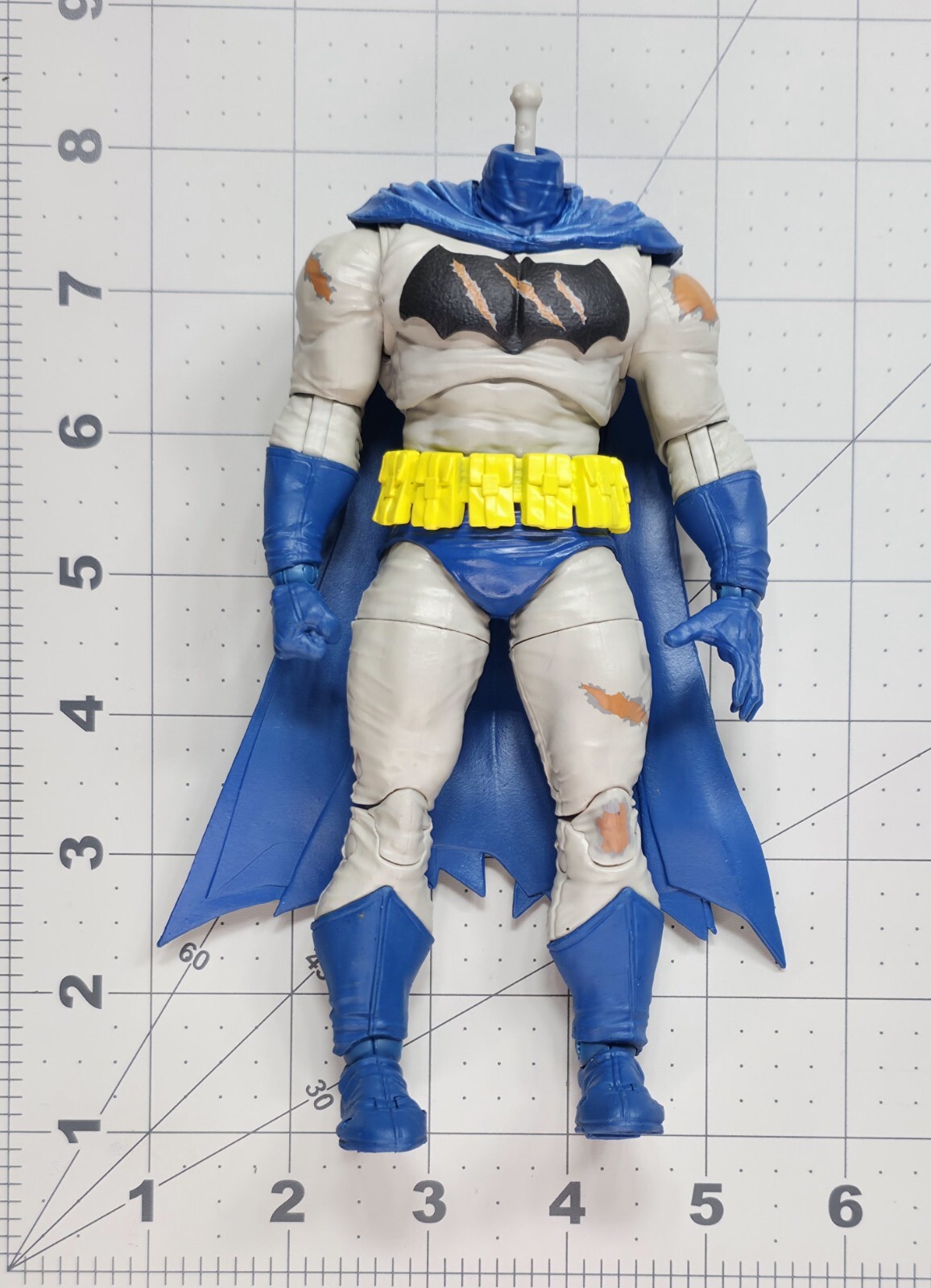 McFarlane DC Batman Body Dark Knight Returns Collector 7&Prime; Custom Fodder Parts