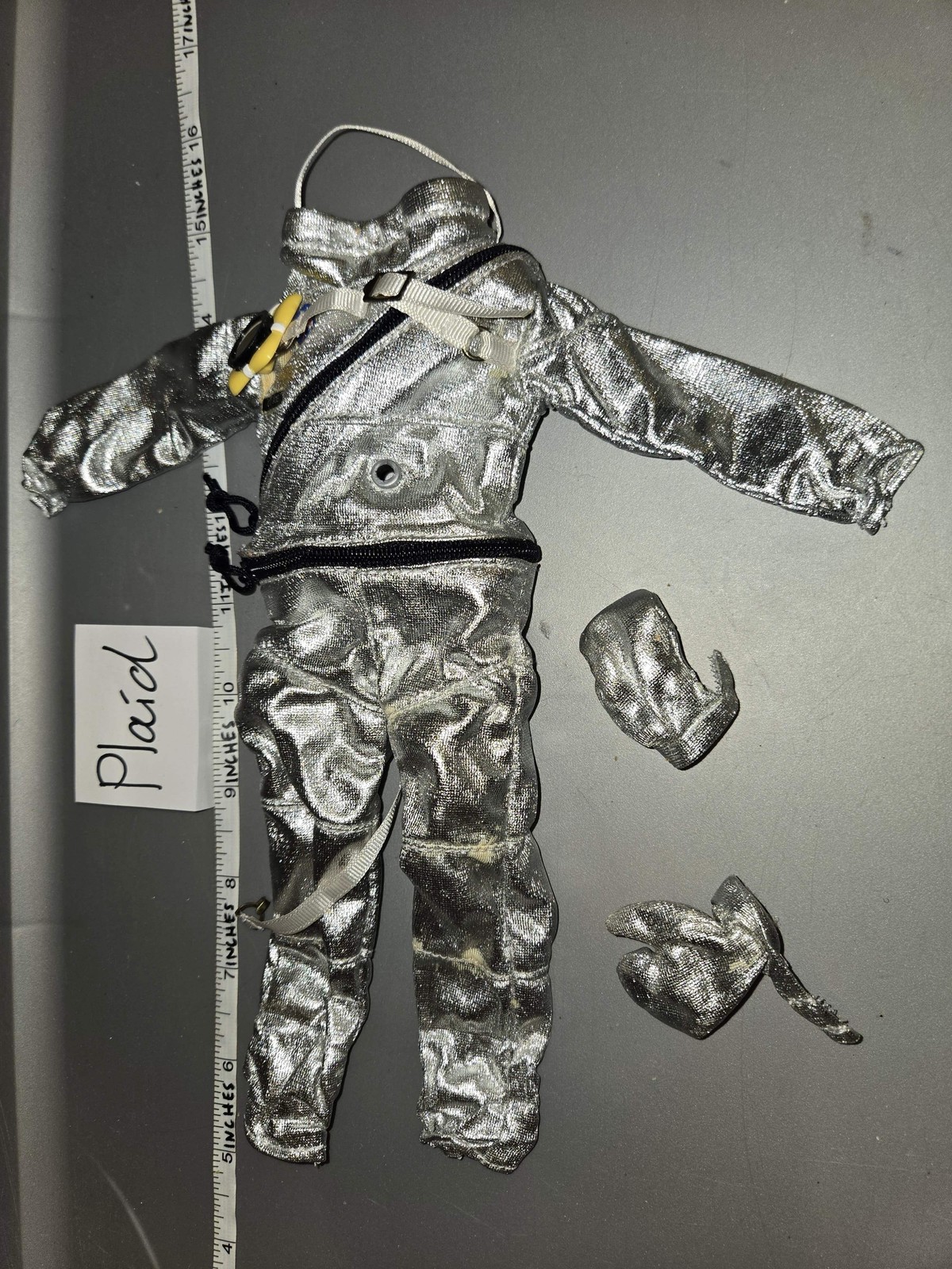 1:6 Modern Era Space Suit – Science Fiction