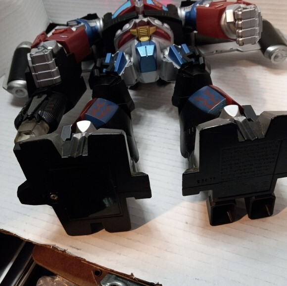 Optimus Prime Transformers Hasbro 2008 talking Mega Power Bots Jet Action Figure