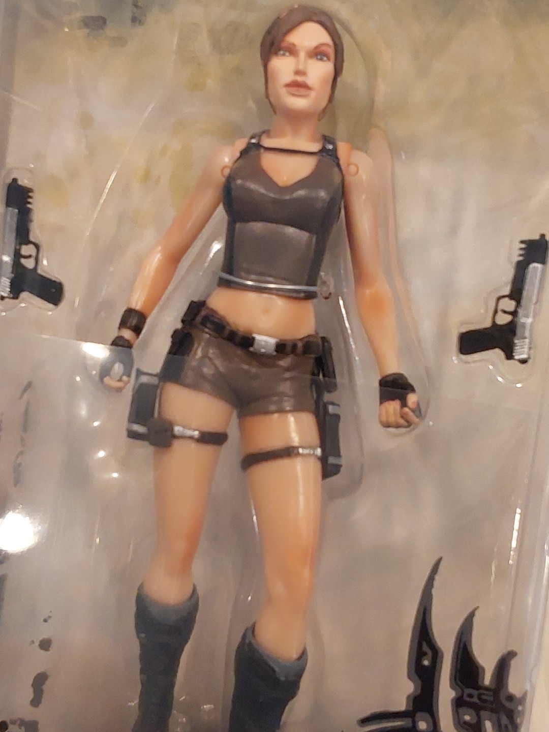 NECA – EIDOS – TOMB RAIDER LARA CROFT – 12 inches Tall – 1/6 SCALE – 2007