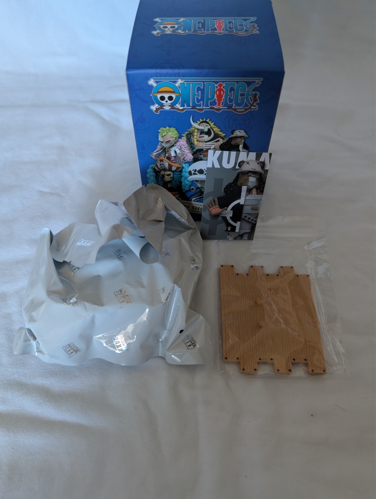 Mighty Jaxx One Piece Hidden Dissectibles series 4 Kuma figure