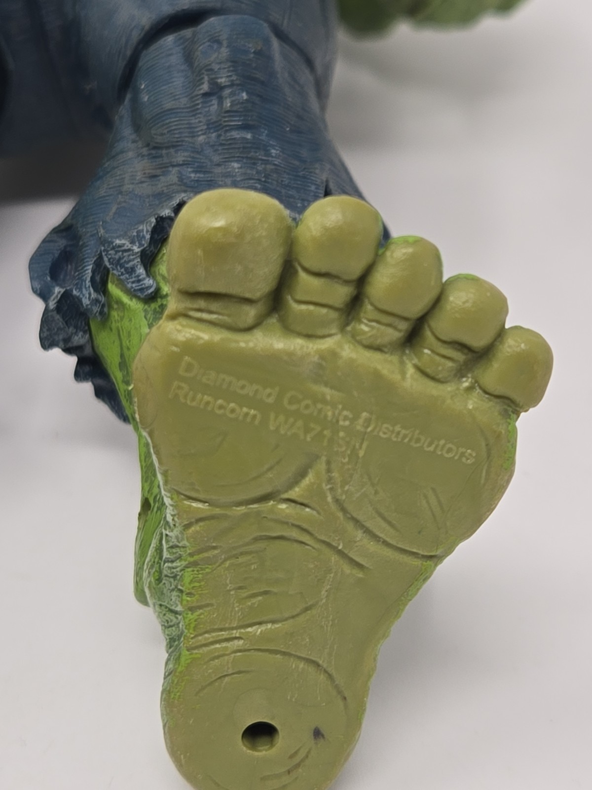 Diamond Select Marvel Select Unleashed Hulk 9&Prime; Adjustable Action Figure Loose