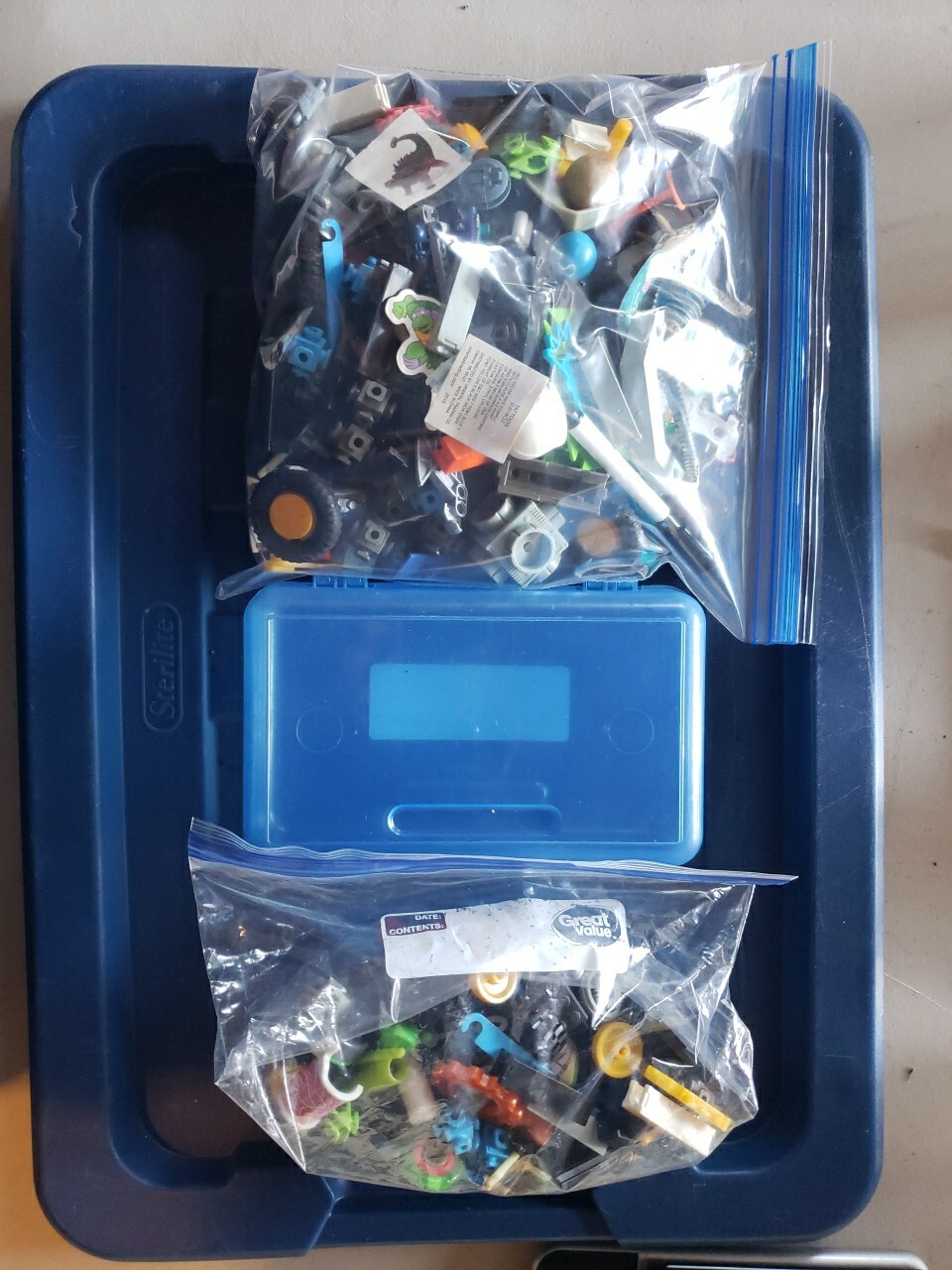 Random Mixed Toy Small Pieces Unknown 100 Plus