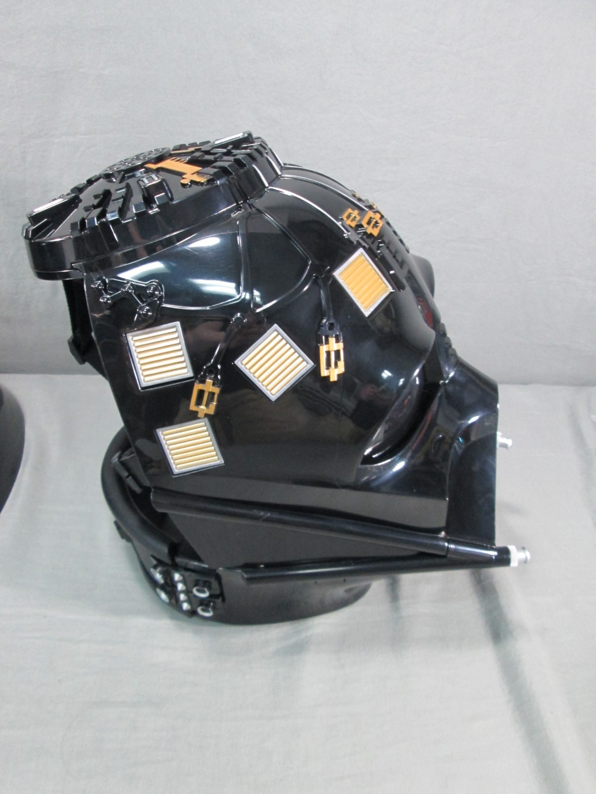 Star Wars Darth Vader PREMIUM ELECTRONIC HELMET Prop Replica Black Series 2017