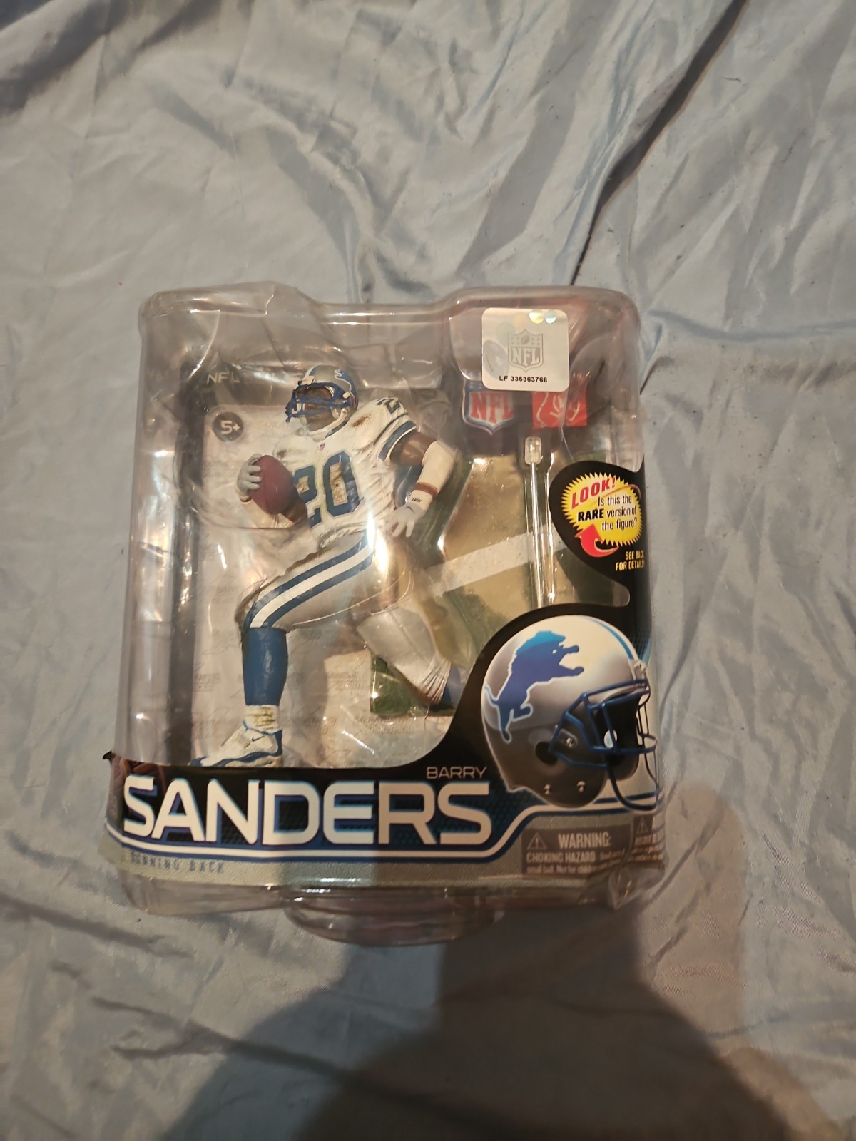 MCFARLANE NFL SPORTSPICK SERIES 28 LIONS BARRY SANDERS CHASE FIGURE #1330/2000
