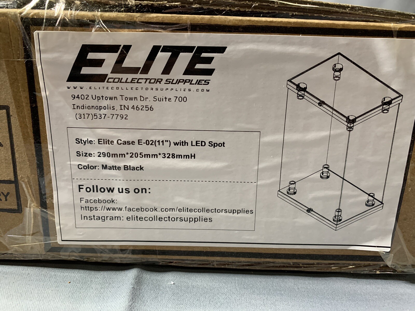Elite Display Case For Action Figures And Collectibles With Led Spotlights. E-02