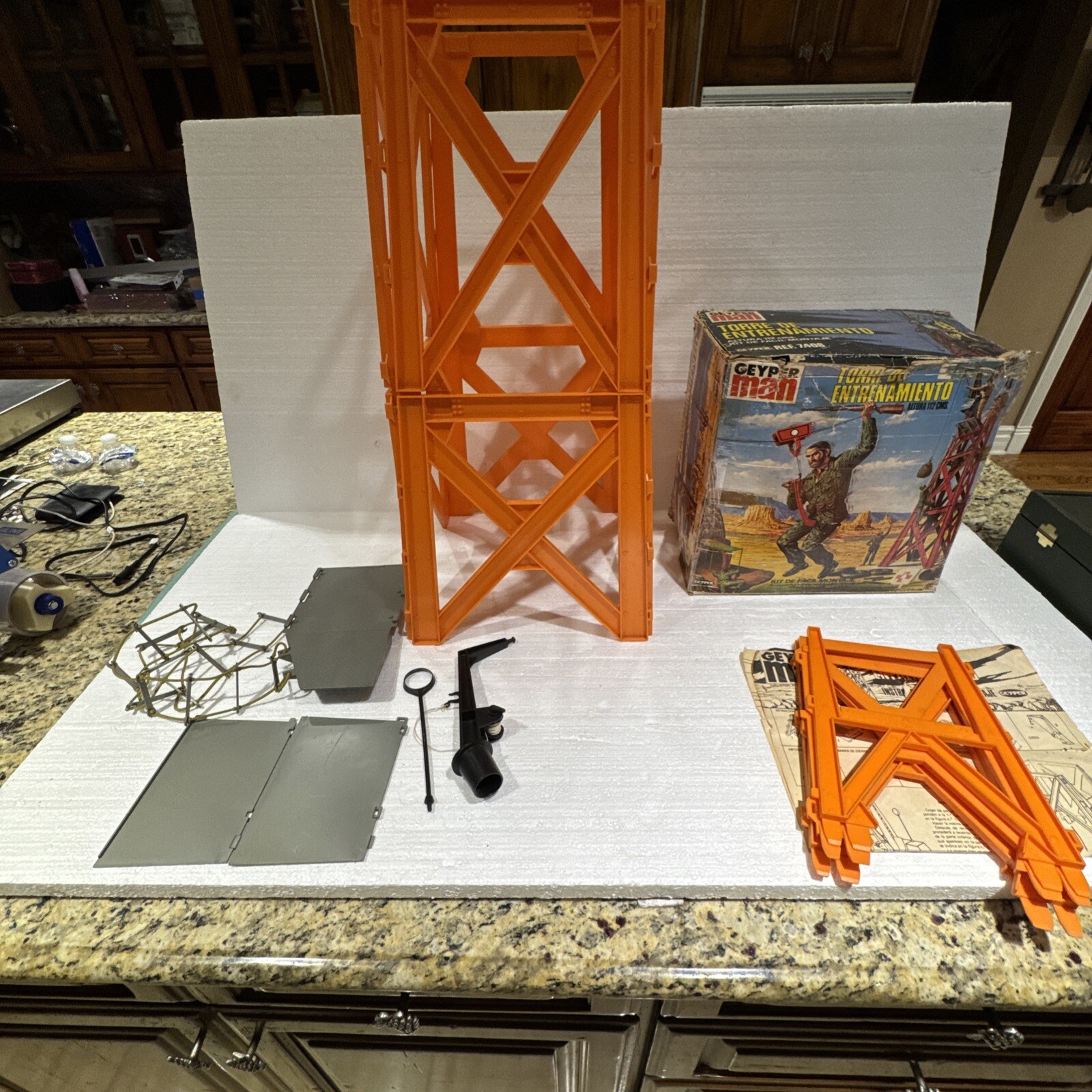 Geyper Man ACTION MAN TRAINING TOWER Spanish Version MANUAL, Not Complete