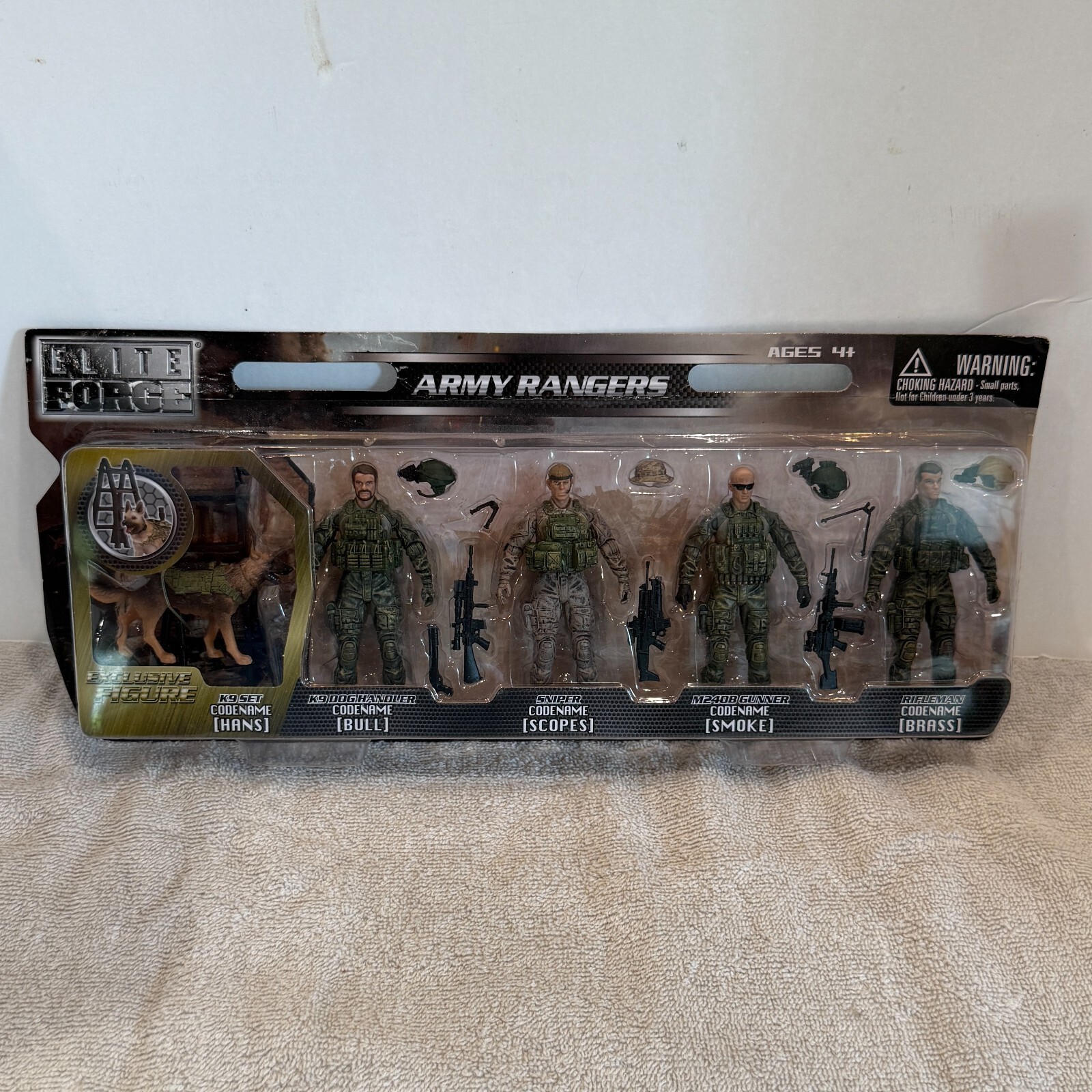 1:18 Elite Force Army Rangers Action Figure Pack Exclusive Figure Hans Blue Box
