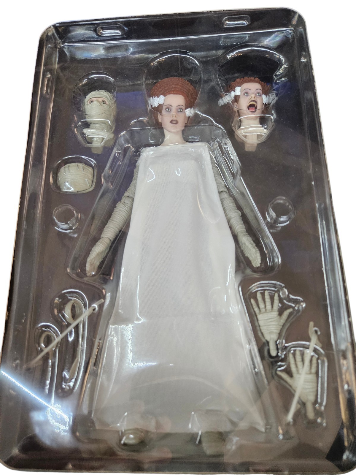 NECA Universal Monsters Ultimate BRIDE OF FRANKENSTEIN Color Version 7&Prime; Figure