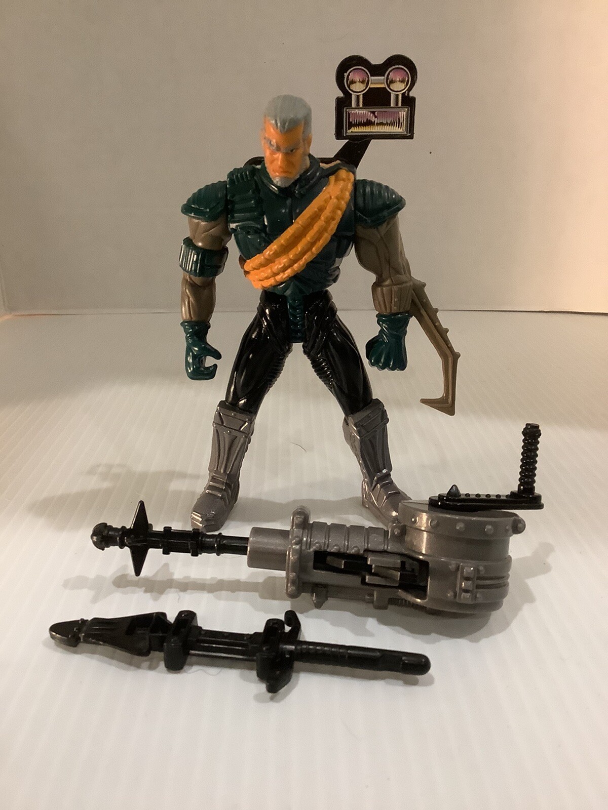 Gargoyles Strike Hammer Macbeth with Stone Blaster Weapon Kenner 1995