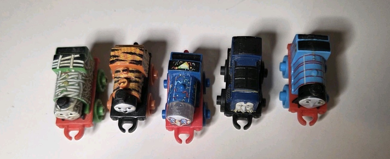 Thomas The Train And Friends 5 train Characters Mini Lot Mummy Tiger New Years
