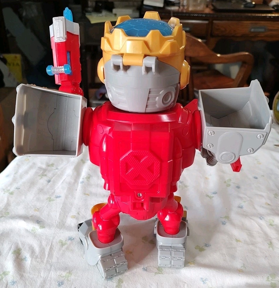 Treasure X Robots Gold Mega Treasure Bot Incomplete