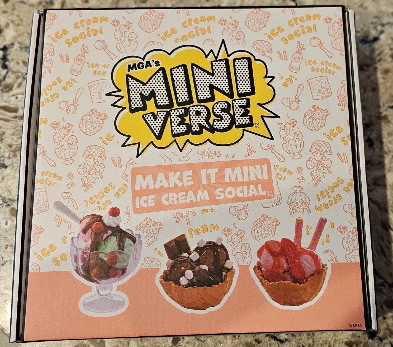 MGA&rsquo;s Miniverse Make It Mini Food/Ice Cream Social BRAND NEW! FAST FREE SHIPPING