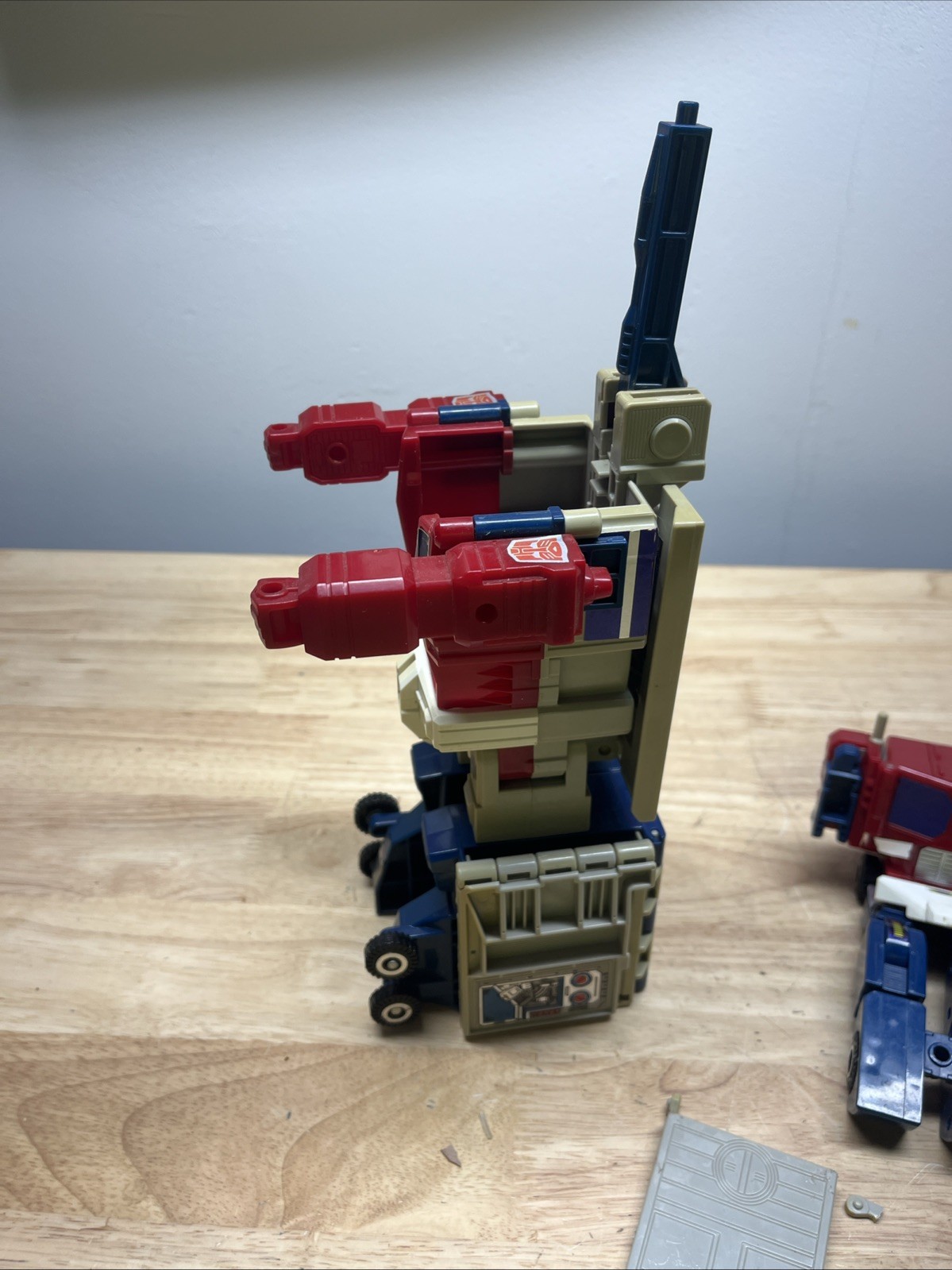 Vintage Transformer Optimus Prime Broken Hinge
