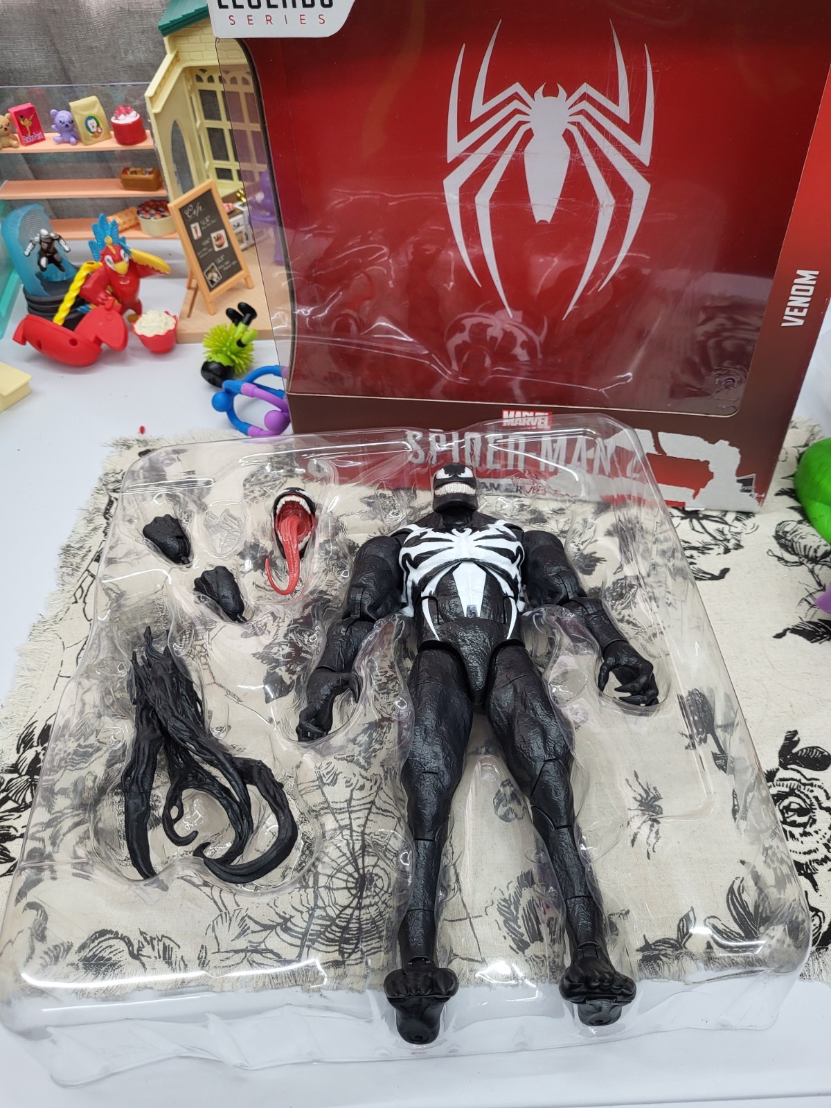 Hasbro Marvel Legends Venom 11&Prime; Action Figure Open Box Spider-Man 2 GamerVerse