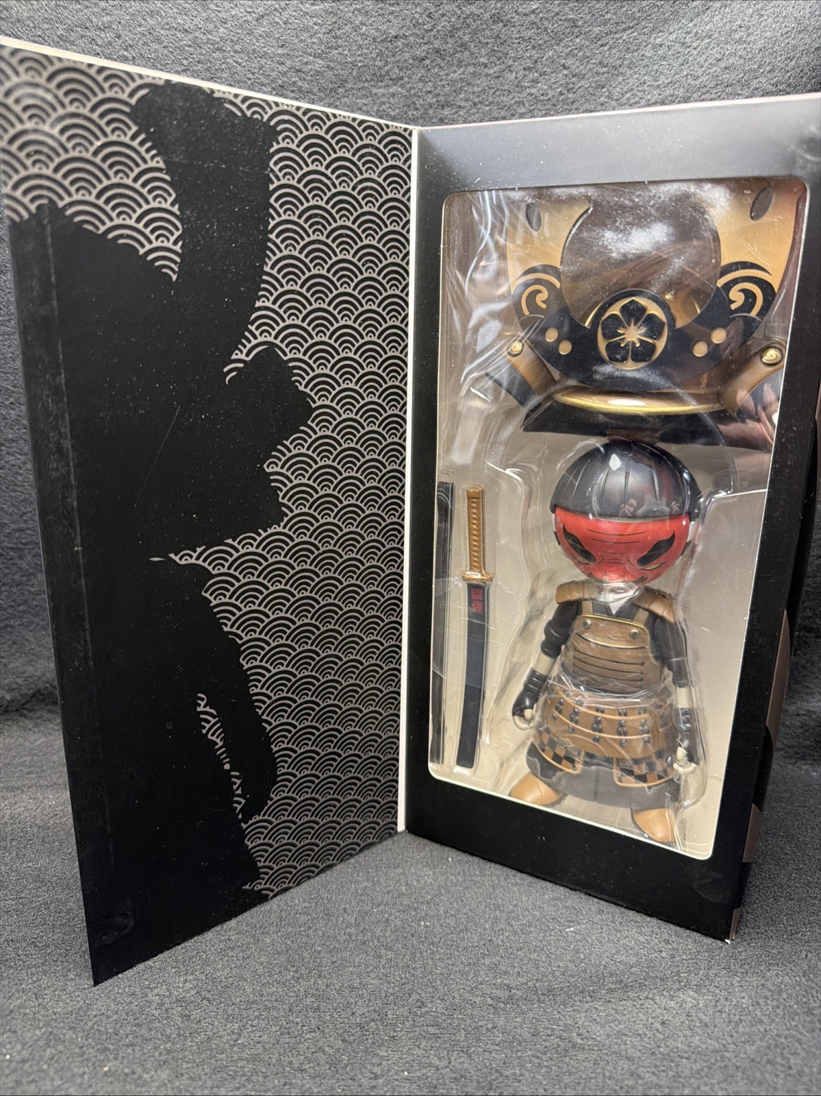 2PetalRose Kid Katana Vinyl – Red Mask Collectible Art Toy