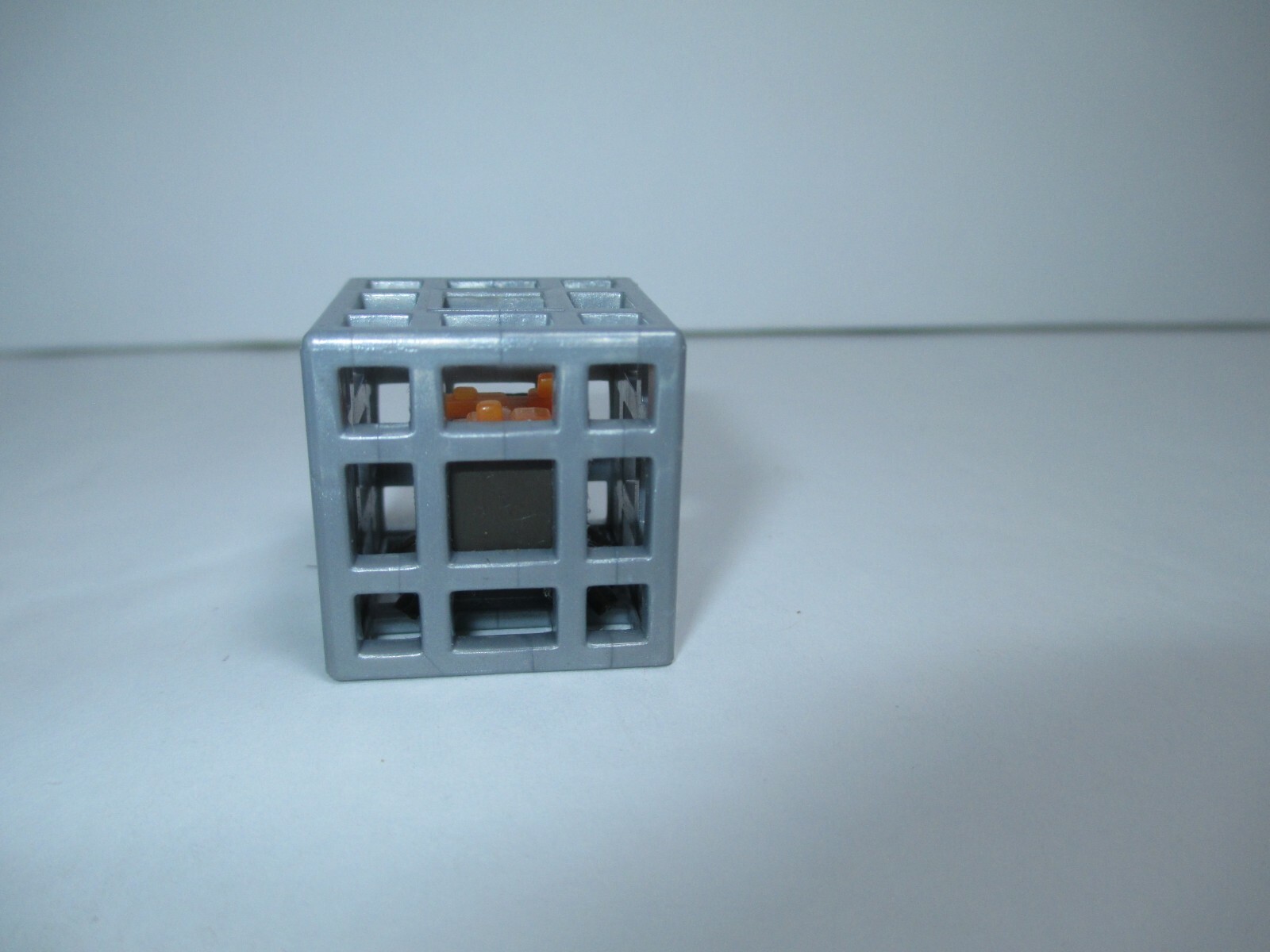 Minecraft Mini-Figures Obsidian Series 4 1&Prime; Spider in Spawner Figure Mojang