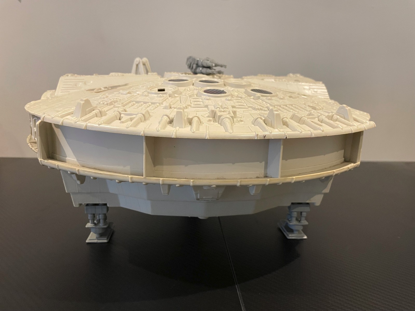 1979 Kenner Vintage Star Wars Millenium Falcon Incomplete / Parts