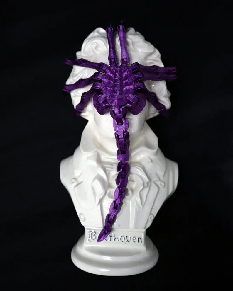 Facehugger Alien AVP Fully Articulated 3D-Printed Mini Figure Customizable Color