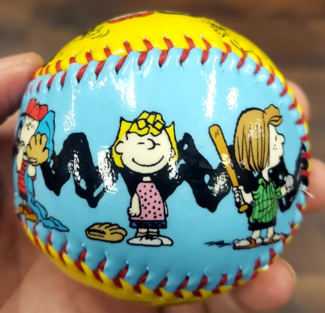 Snoopy & Peanuts Gang Collectable Baseball