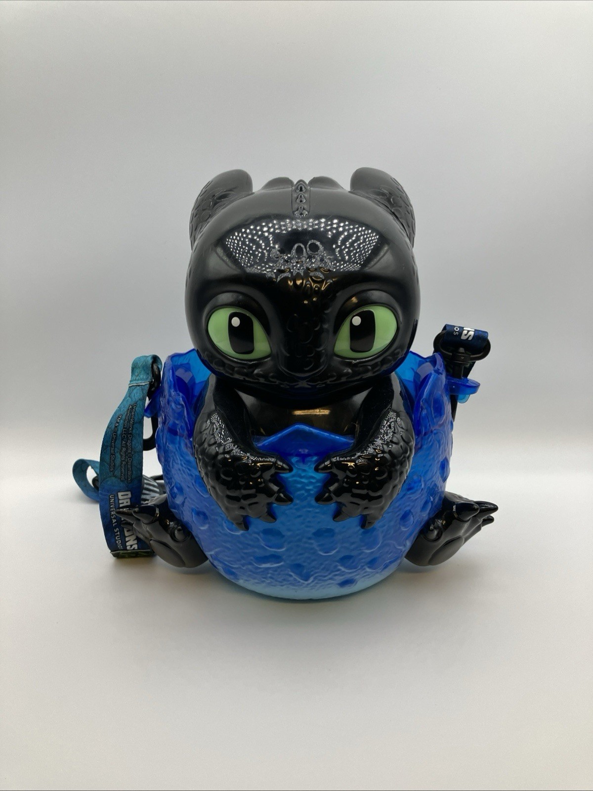 How to Train Your Dragon Toothless Blue Egg Backpack Lights Up Universal Studios