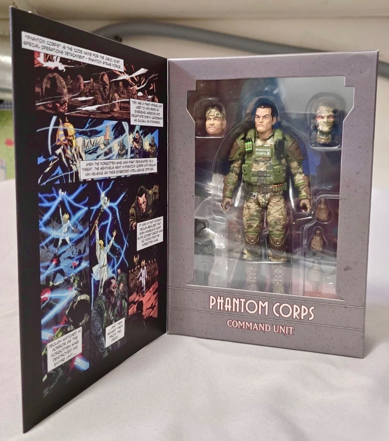 MONSTER FORCE PHANTOM CORPS LIEUTENANT RAVEN 1:12 FIGURE CON EXCLUSIVE SOLDOUT!!