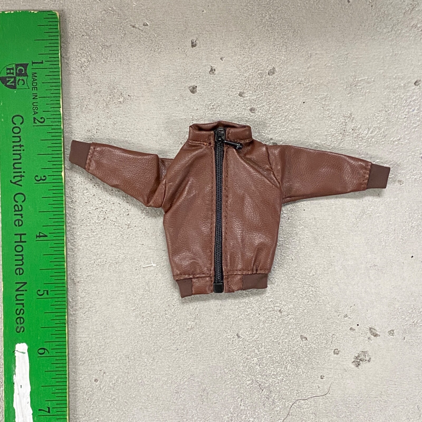 SU-ZPJK-TN: 1/12 Dark Brown Zipper Faux Leather Jacket for 6&Prime; muscular body