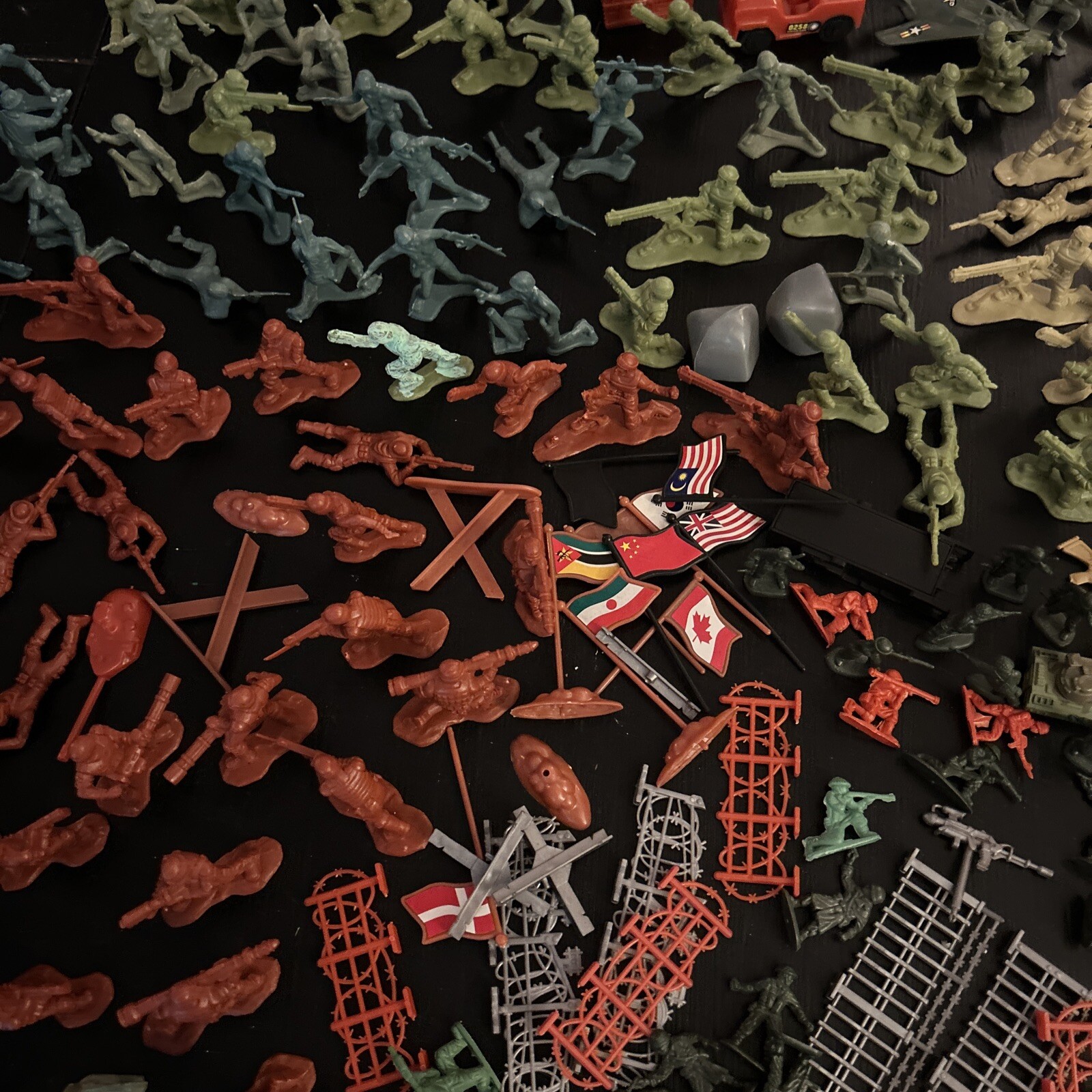 Lanard & Misc Military Action Figures Weapons Vehicles Fences Flags Lot Of 200+!