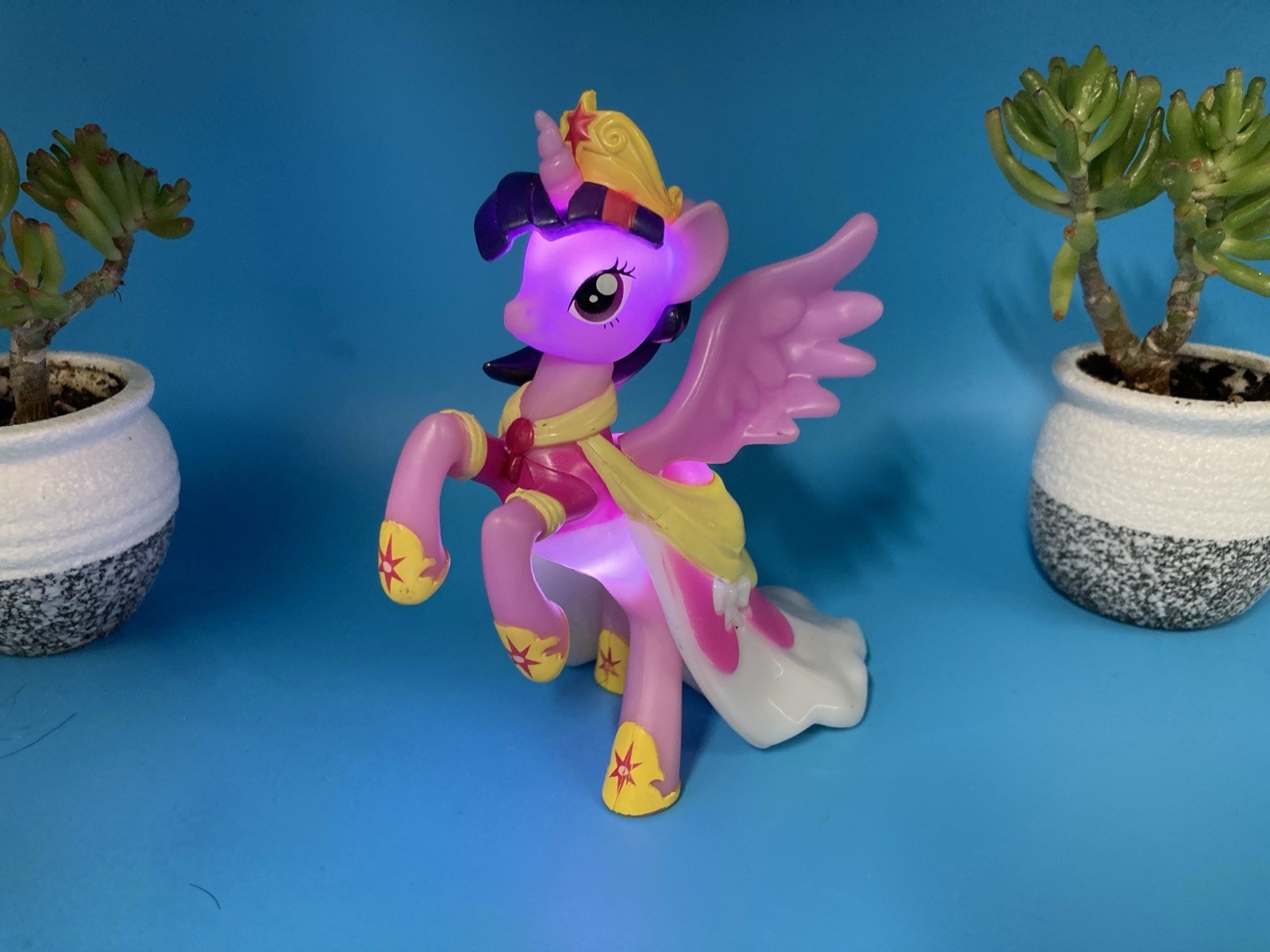 My Little Pony G4 light up Twilight Sparkle figurine 2013 Basic Fun Nite Friends