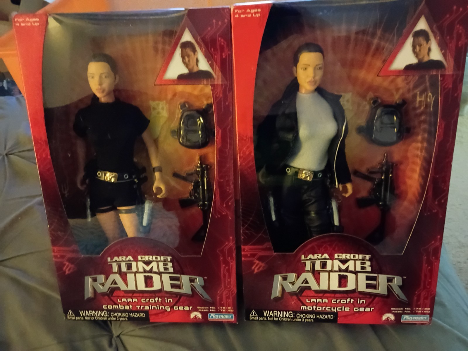 Lot of 2 2001 Playmates Lara Croft Tomb Raider Action Figures
