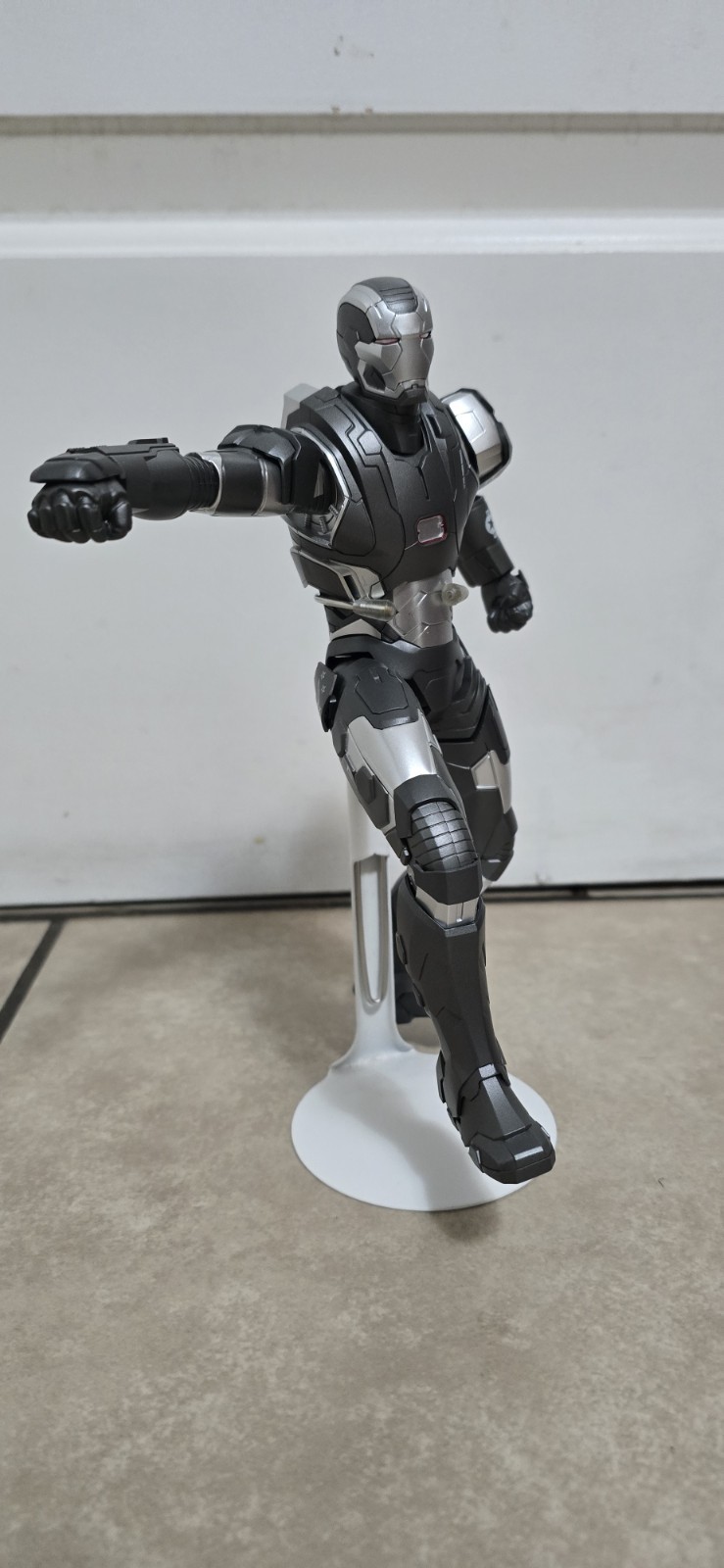 Dragon Models Iron Man 3 – War Machine 1/9 Scale READ