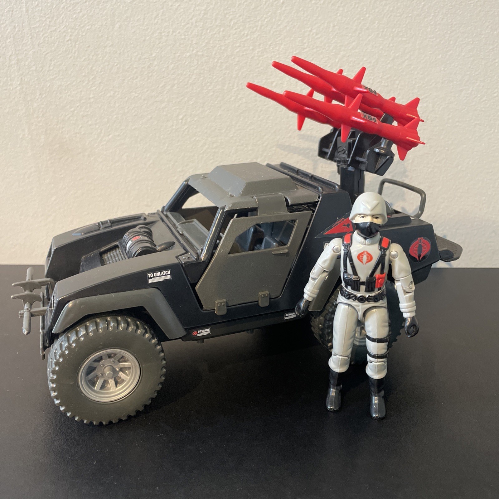 Gi Joe Cobra Stinger With Driver Complete