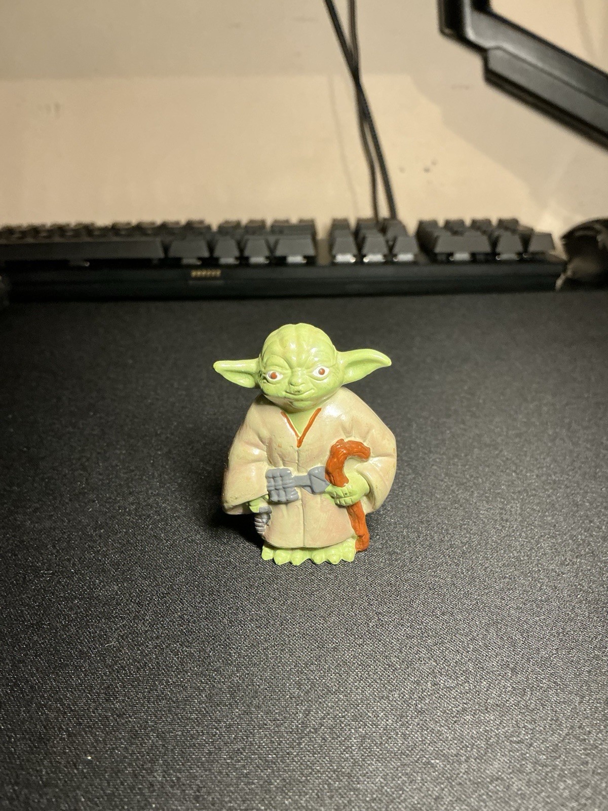 1990 Yoga Star Wars 1.5 Inches Vintage