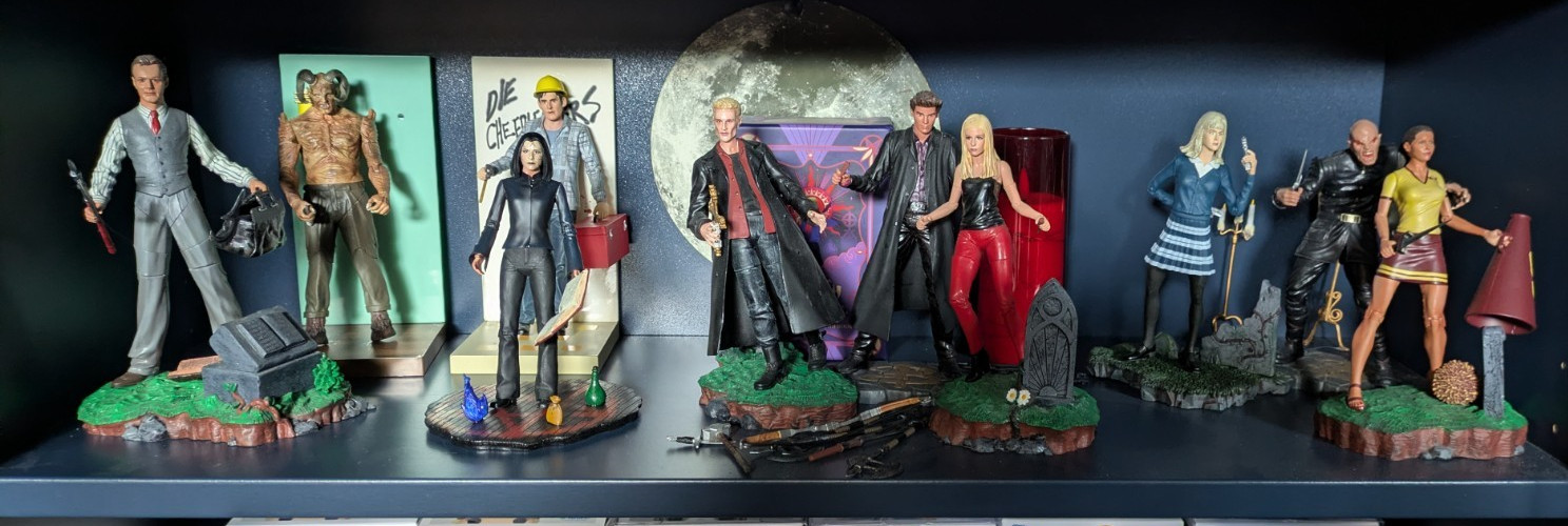Buffy The Vampire Slayer Action Figures Lot Of 19 Loose Some rare