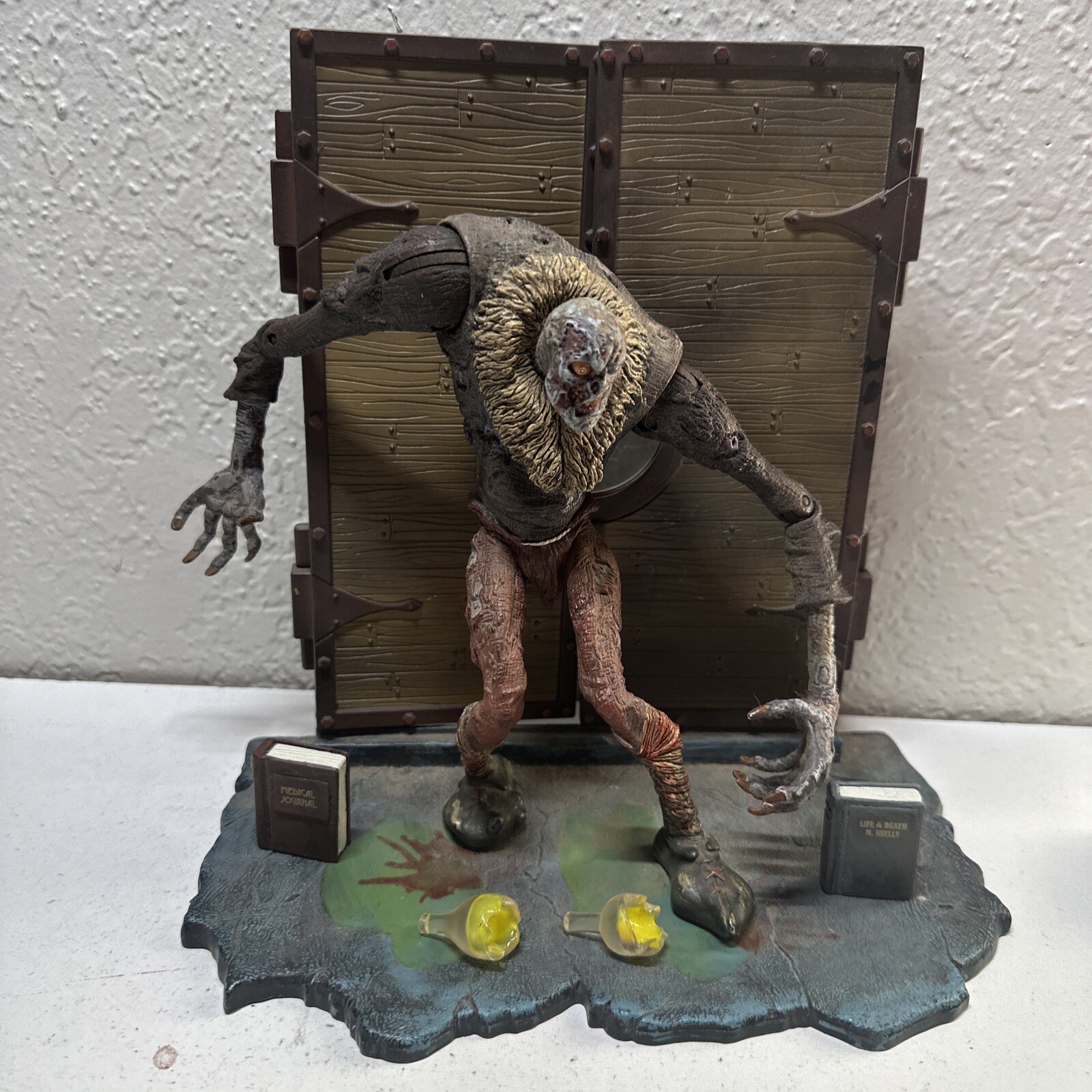 Mezco Toyz Silent Screamers Edison&rsquo;s Frankenstein 1910 Incomplete