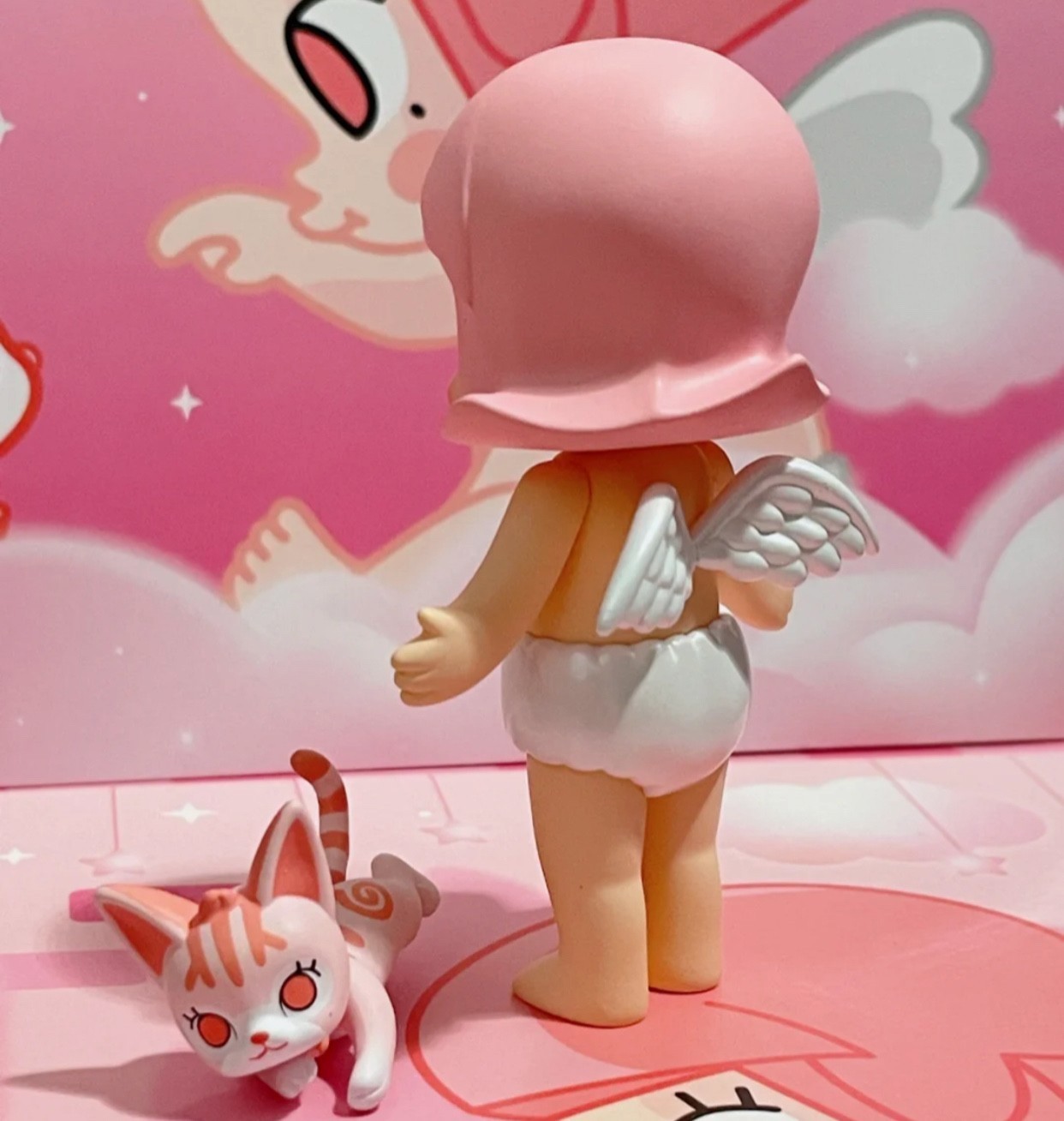 AUTHENTIC KENNYSWORK MOLLY CAT WORLD SET (PINK) LIMITED EDITION ART TOY