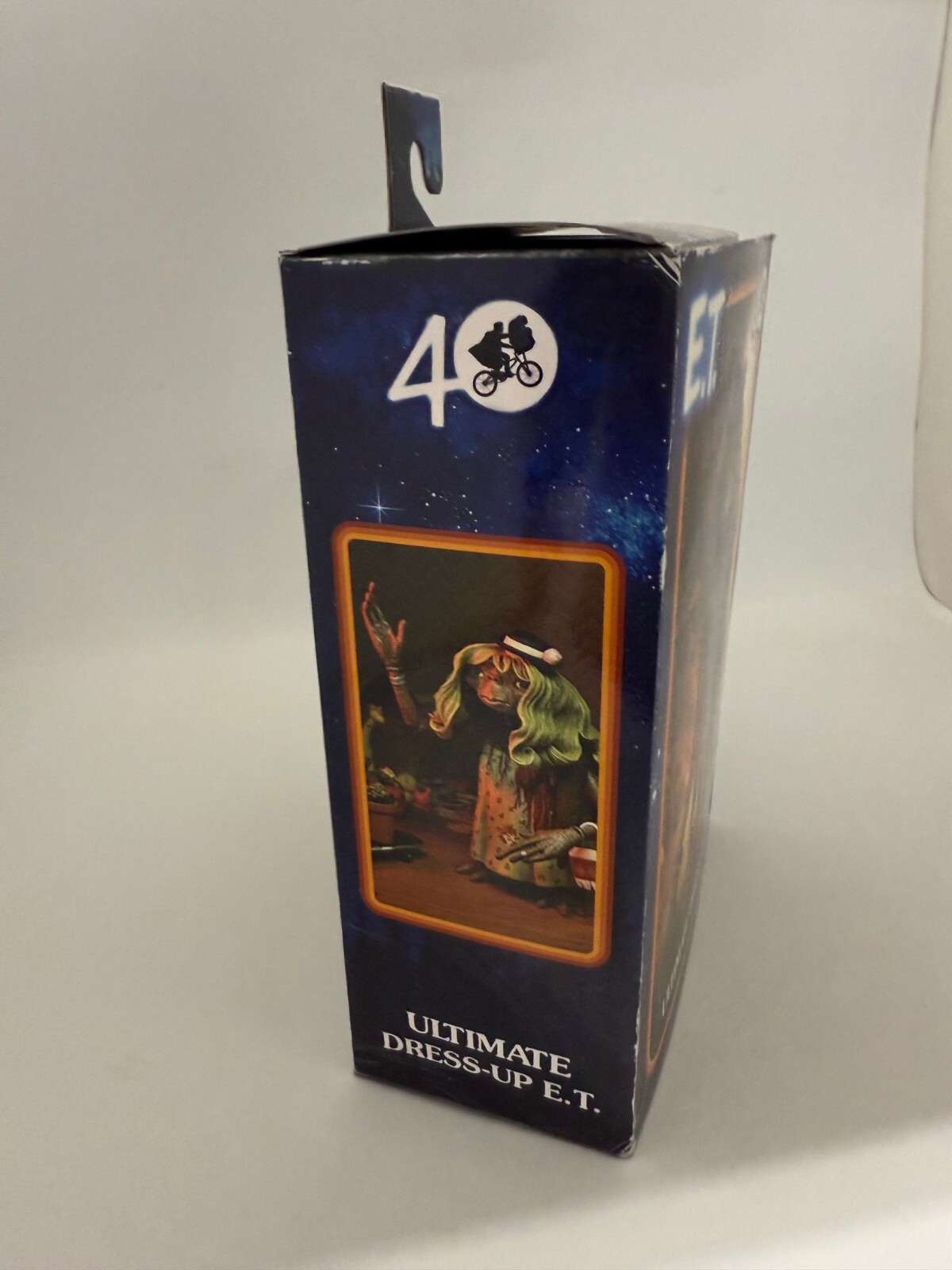 NECA E.T. The Extra-Terrestrial 40th Anniversary Ultimate Dress-Up Action Figure