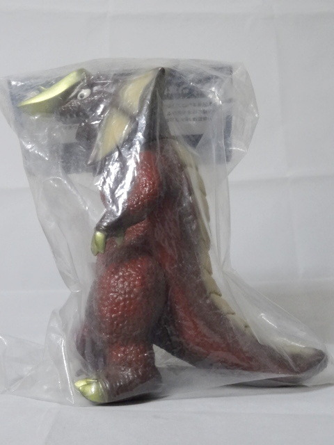Sunguts Pentazaurus + Alien Eighter Soft Vinyl Figure Kaiju Designer Toy Sofubi