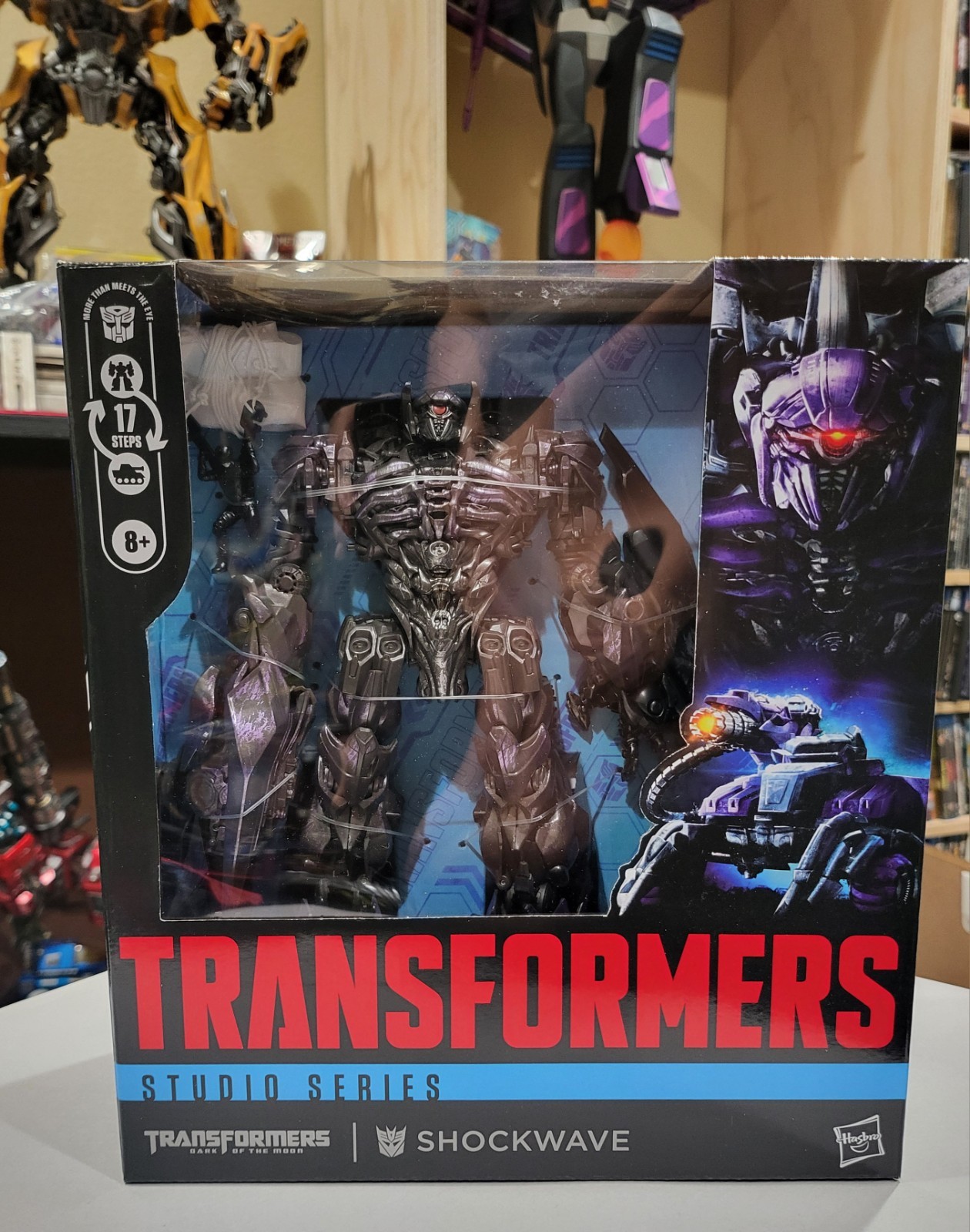 Transformers Studio Series Leader Class Dark of the Moon Shockwave **IN-STOCK**