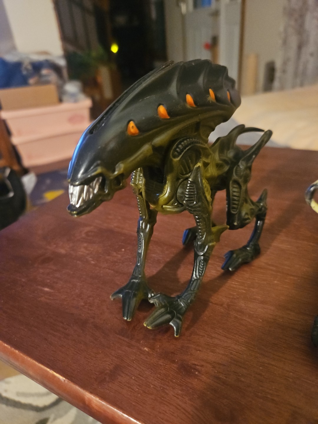 Independence Day Alien Supreme Commander Action Figure & Boar Alien VS Predator
