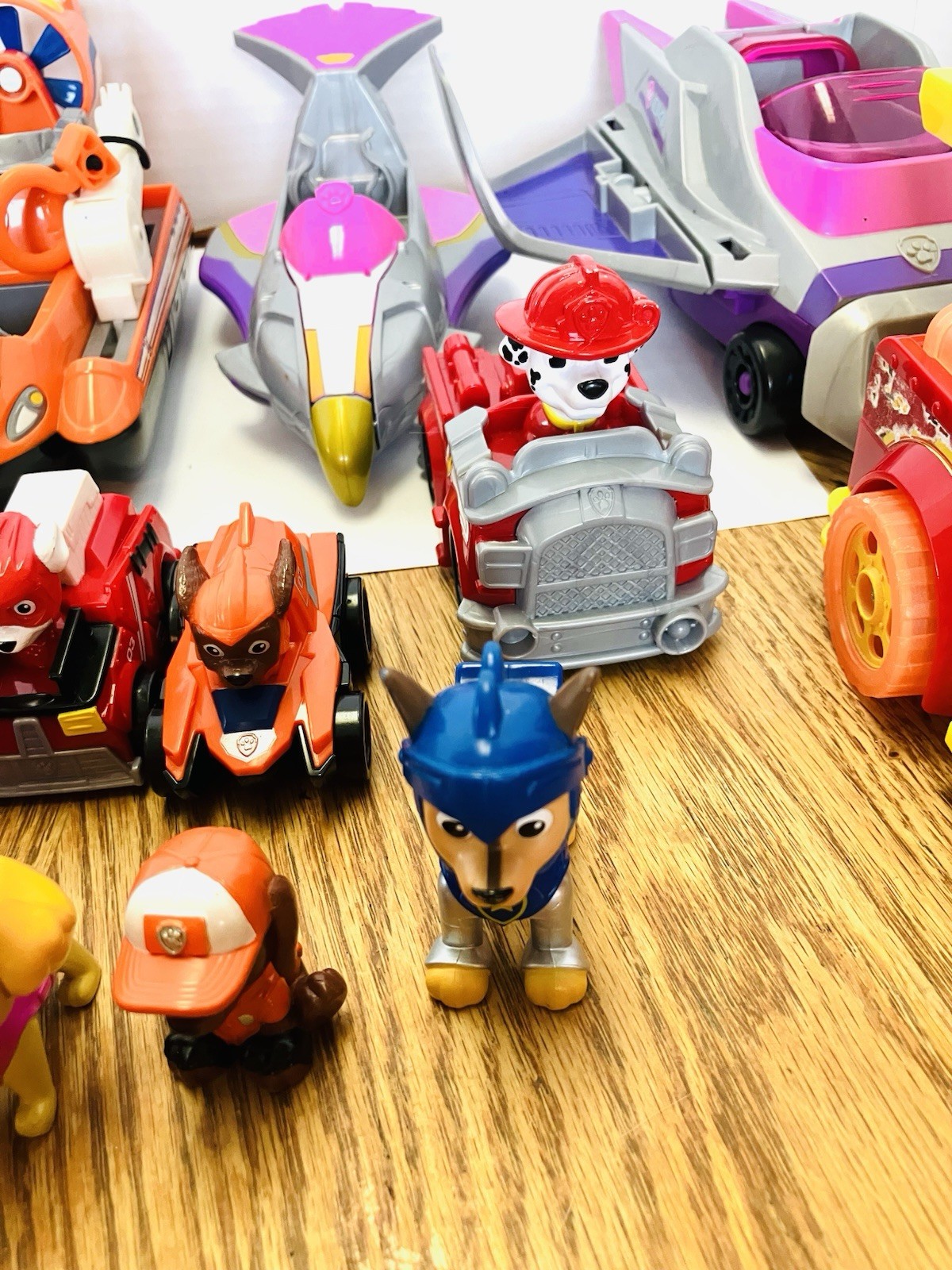 Paw Patrol Assorted Vehicles & Figures Lot Read Spin Master