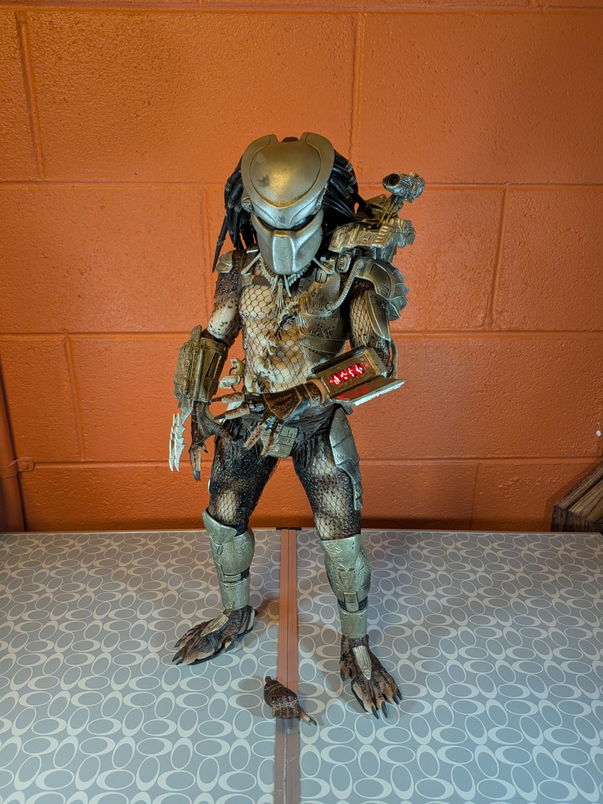 Neca Predator Special Edition Jungle Hunter 2015 1/4 Scale 18” figure with LED