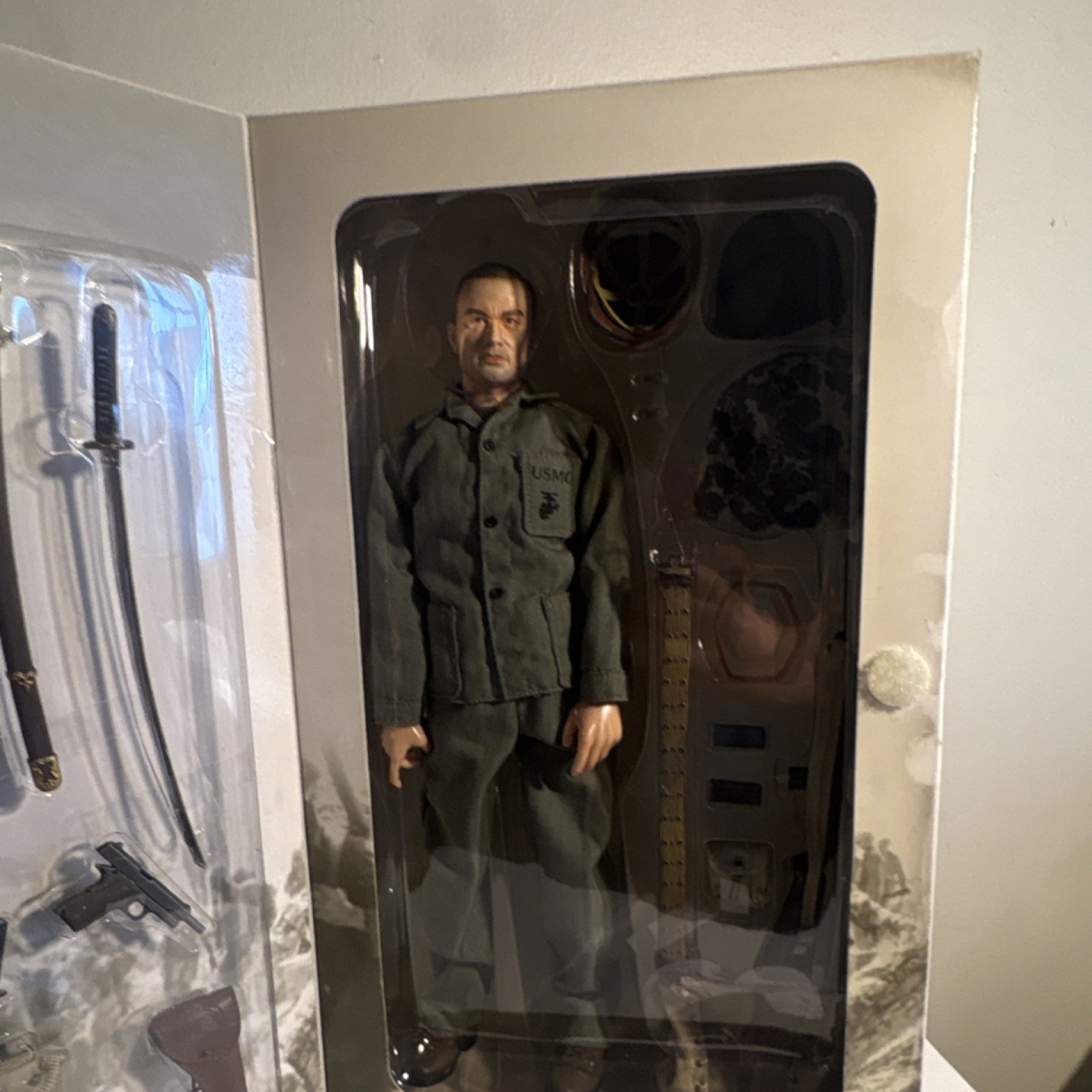 Dragon Models WWII USMC Platoon Leader Lt. Andy Carlson Action Figure Boxed