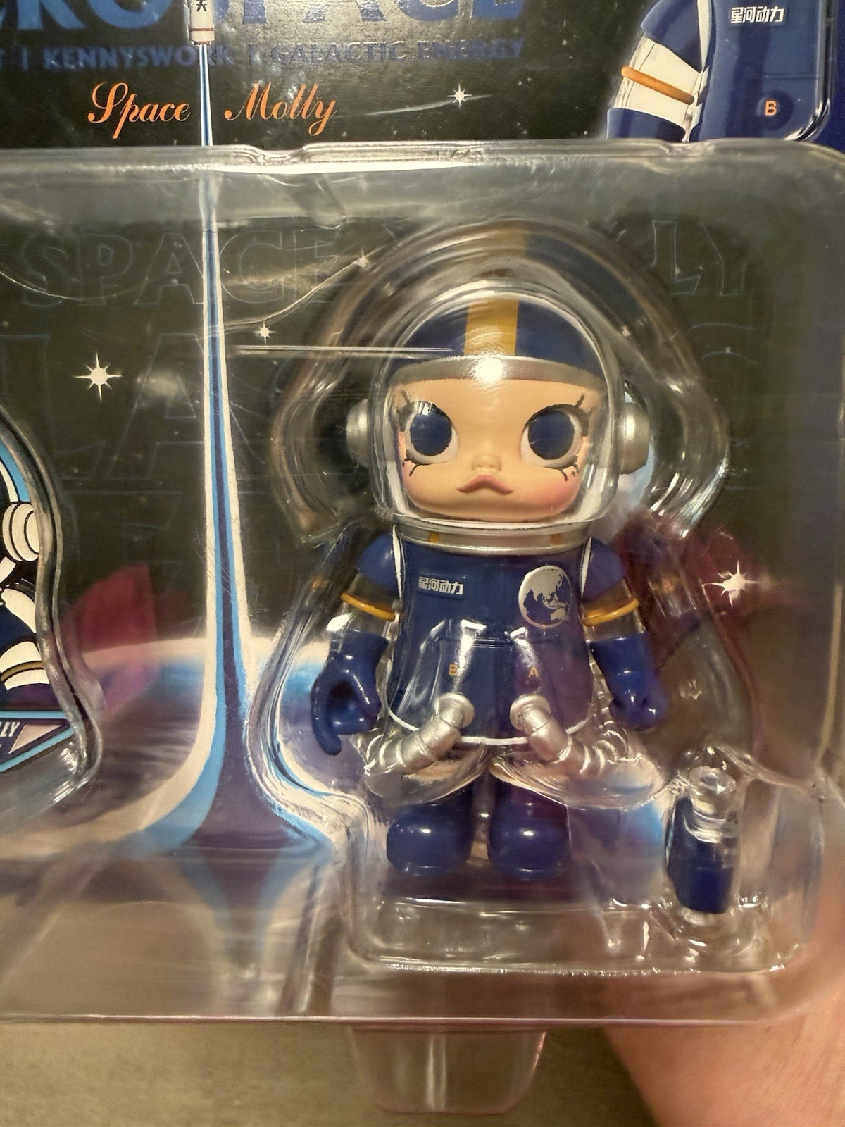 POP MART Mega Space Molly 100% Galactic Energy Astronaut Sealed Kenny Wong