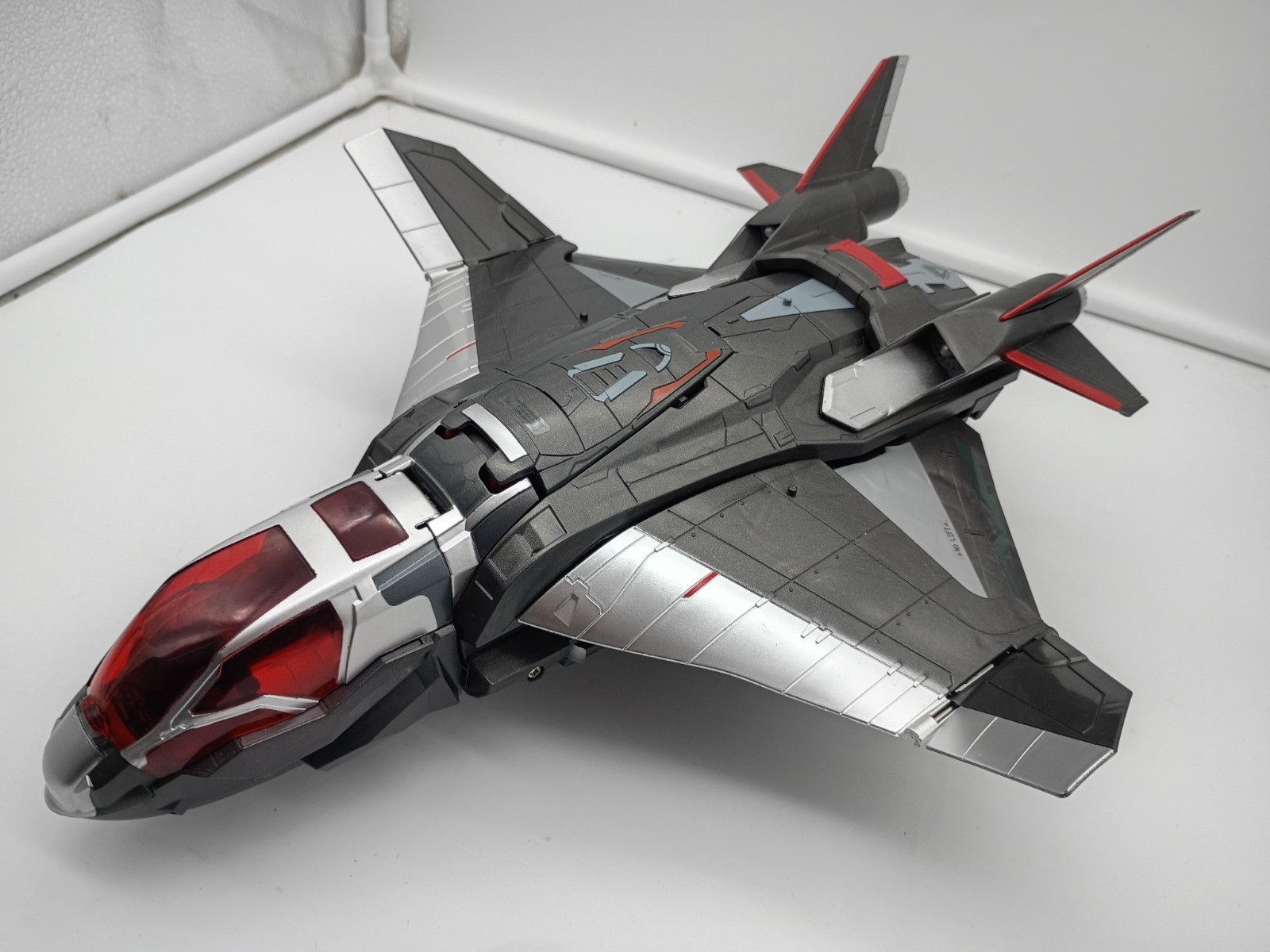 2011 Hasbro Marvel Avengers Quinjet Complete W/ Missiles HTF 3 3/4&Prime; Scale NICE!