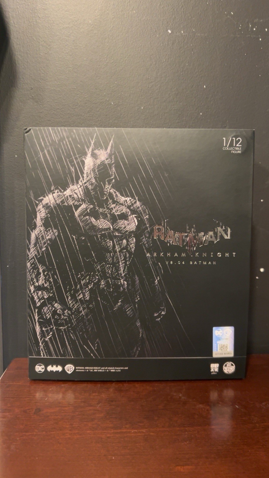 LPZZ Arkham Knight Batman V8.04 Collectible Action Figure 1/12 Scale