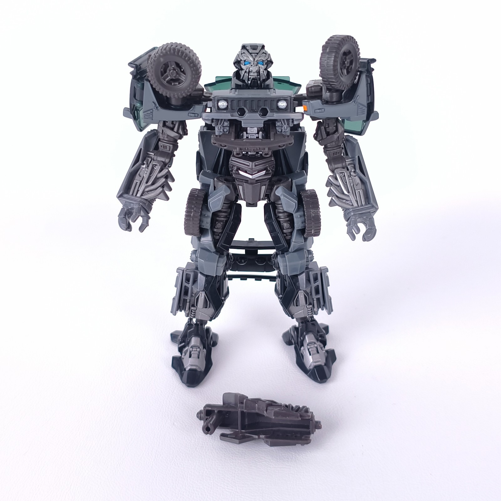 Transformers N.E.S.T. Autobot Ratchet Complete 96BB Studio Series Deluxe Class